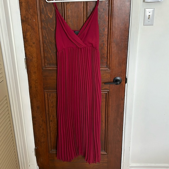 Womance dress - Picture 1 of 2